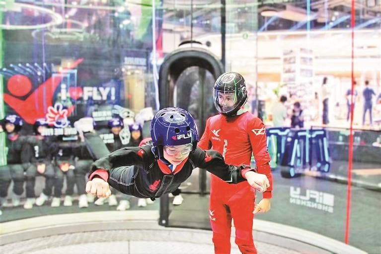 打破教室边界：深圳这所小学把科学课搬进商场