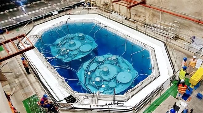 法国海军启建新一代航母，耗10年研发新动力系统，中国何时能赶超