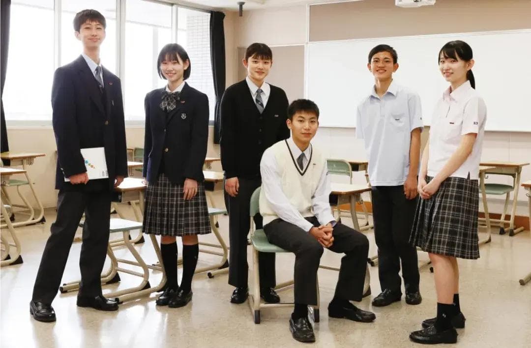 日本高中生穿的JK制服和水手服有什么不同？