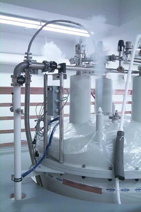 液氮在实验室中使用时的安全隐患及预防措施
