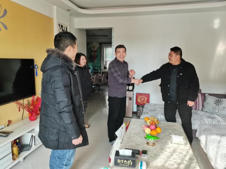 肃州镇新春慰问困难退役军人，建立动态监测保障体系