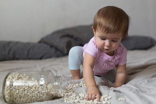 孩子身高多少算矮小？可以根据父母身高来算一算