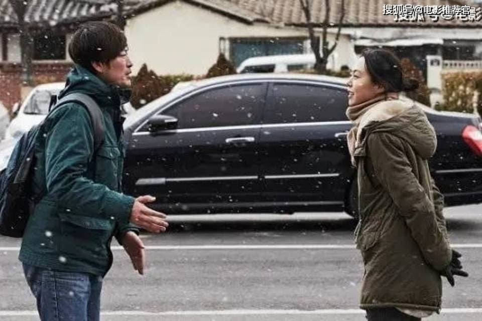 洪尚秀《这时对那时错》：时间差里的爱情迷局
