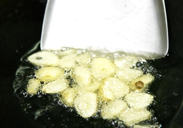 青菜怎么炒不会黄好吃又好看