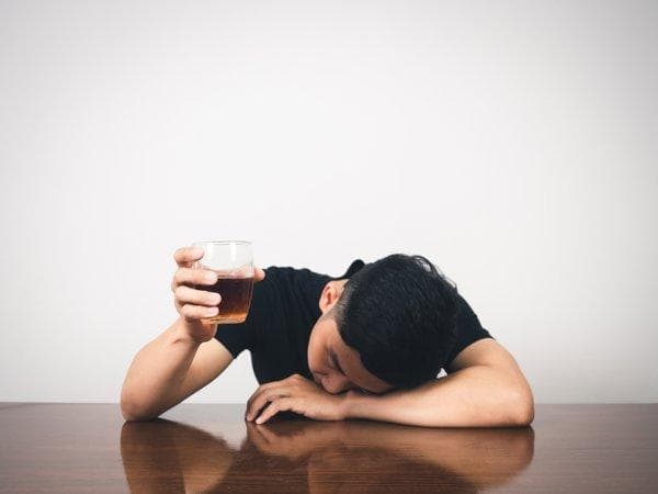 酒精依赖综合症的治疗方法