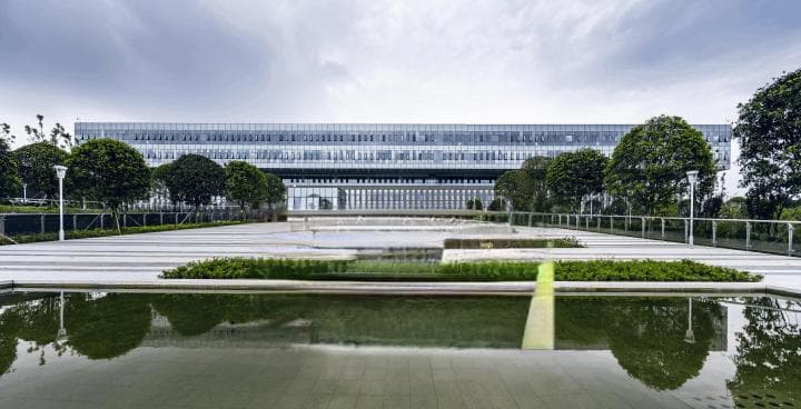 长安汽车：践行绿色发展理念，向智能低碳出行科技公司转型
