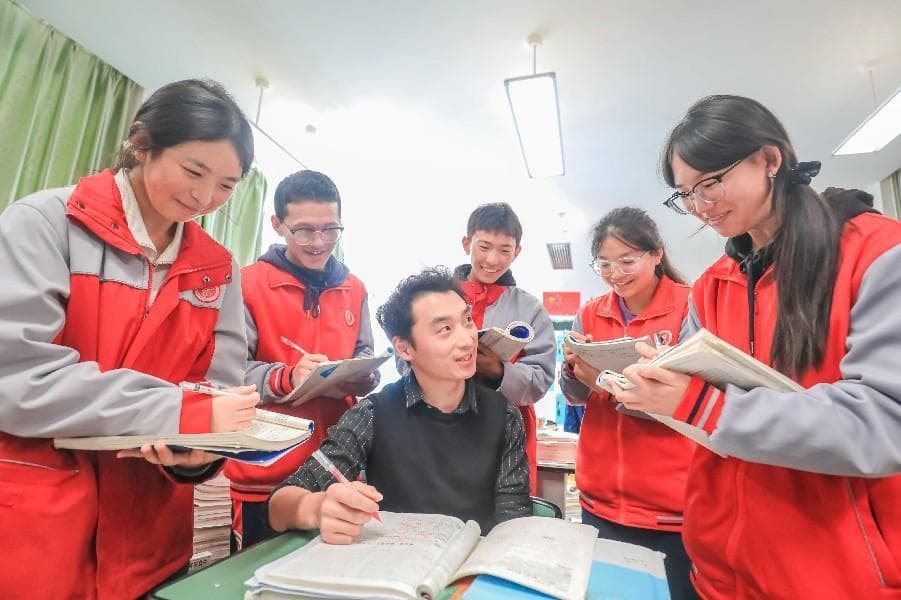 阿坝马尔康：高原之上筑"高峰" "组团式"帮扶带来新变化