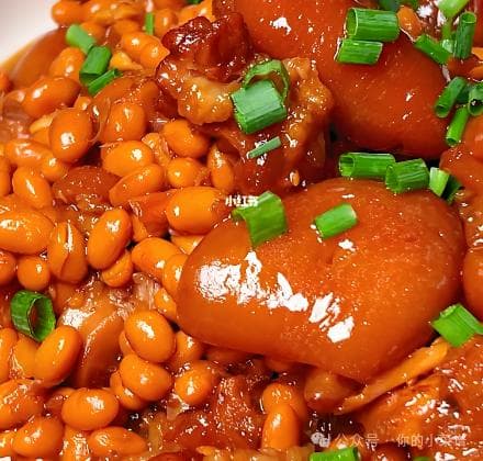 黄豆焖猪蹄：一道承载历史与文化的经典佳肴