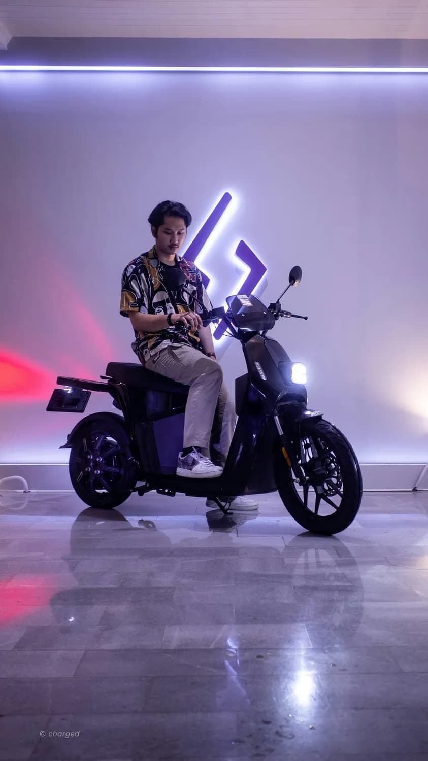 雅迪电动车助阵《Young在春晚》，明星大咖陪你过除夕！
