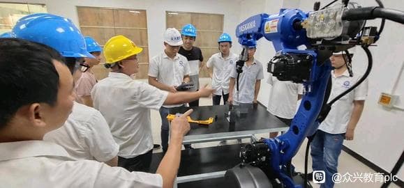 电工与plc工程师的区别！！！！