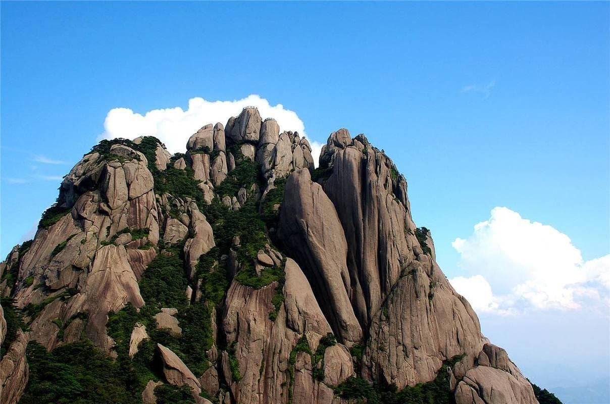 黄山旅游攻略：必打卡十大景点排行榜，领略天下第一奇山的魅力