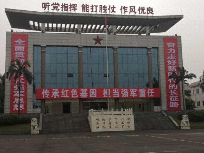 铁骑劲旅，川藏线保障奇兵，永远的汽车18团