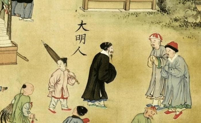 康熙年间清朝文化环境相对宽松，雍乾时期文字狱逐步增多