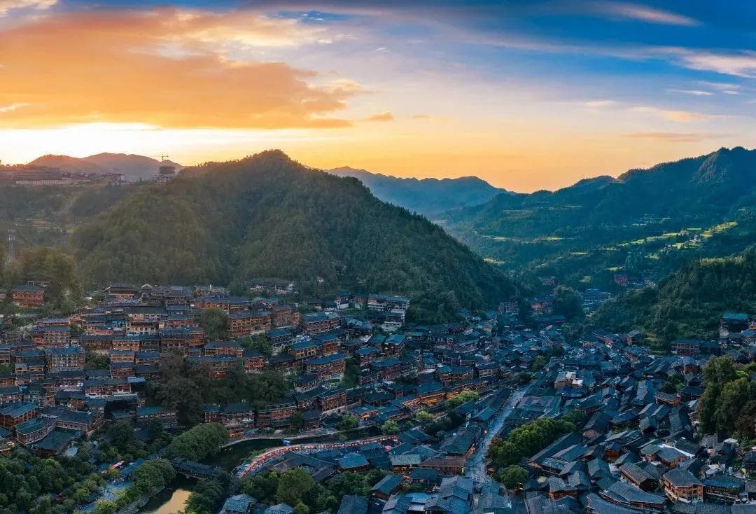 乡游黔中 | 雷山县西江村：千与千寻的现实版，遗落在大山深处的童话