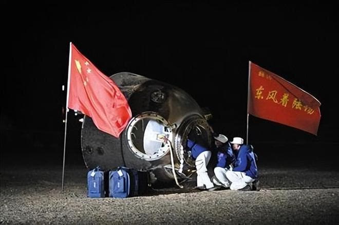 神舟十八归来！航天员脸部浮肿、难行走，为何美55年前能轻松出舱