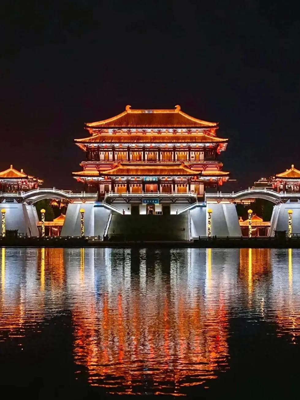 大唐芙蓉园：千年古韵，芙蓉盛开