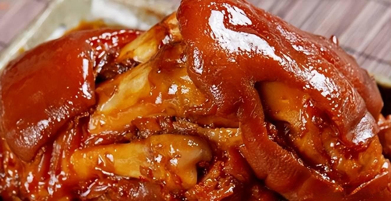 卤肉秘诀：只需三种香料，就能让卤肉香气扑鼻、滋味十足！