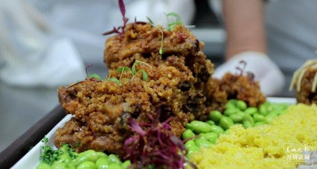 昆明年夜饭刮起“文化风”，大观楼长联宴预订火爆