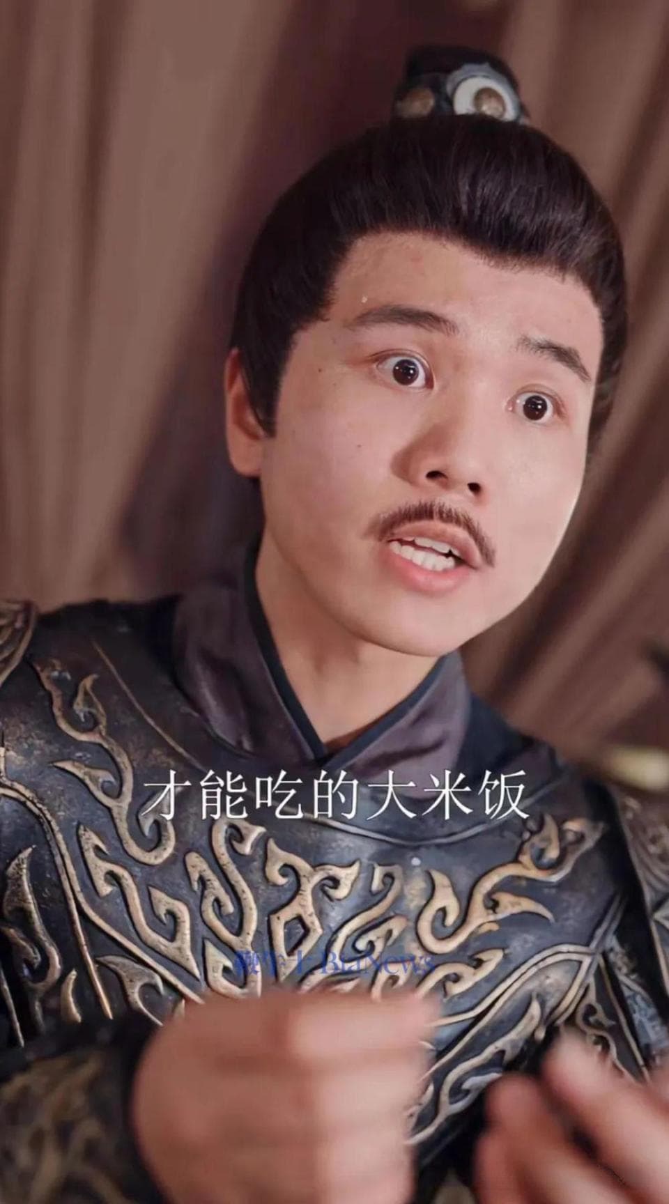 拆解30集榜一《她是神》：脑洞大开，但低成本讲不好故事