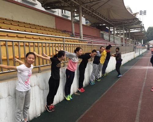 800米满分跑步技巧——女生也能轻松拿高分（从训练到比赛）