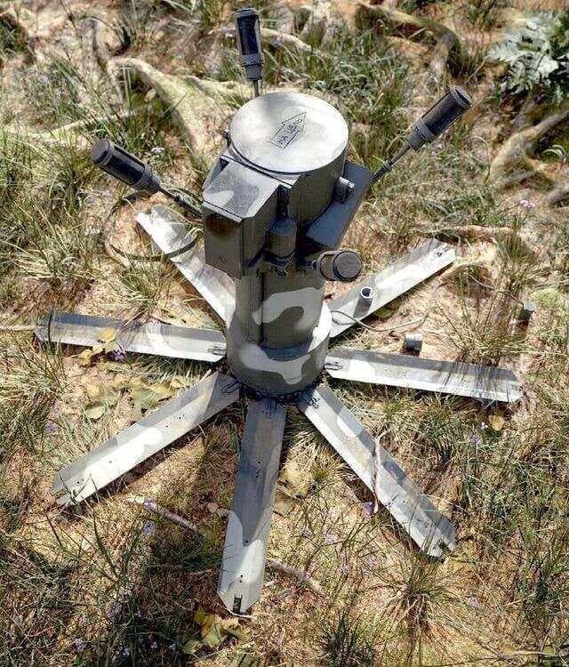 智能辨析 跃顶攻击：俄罗斯PTKM-1R智能反坦克地雷