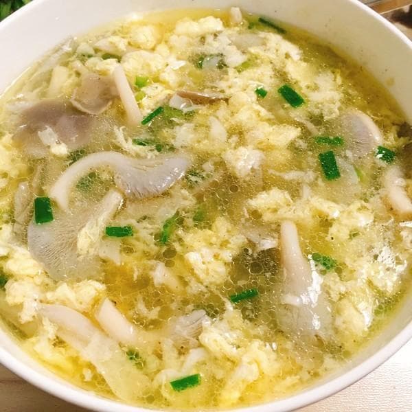 鲜美好喝，蘑菇鸡蛋汤的烹饪小技巧