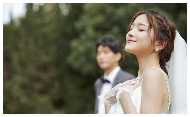 如何让一个男人，心甘情愿对你付出？有3个办法你要早点懂