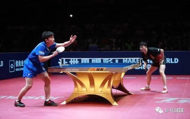 乒乓球接发球技巧：从站位到还原的全面解析