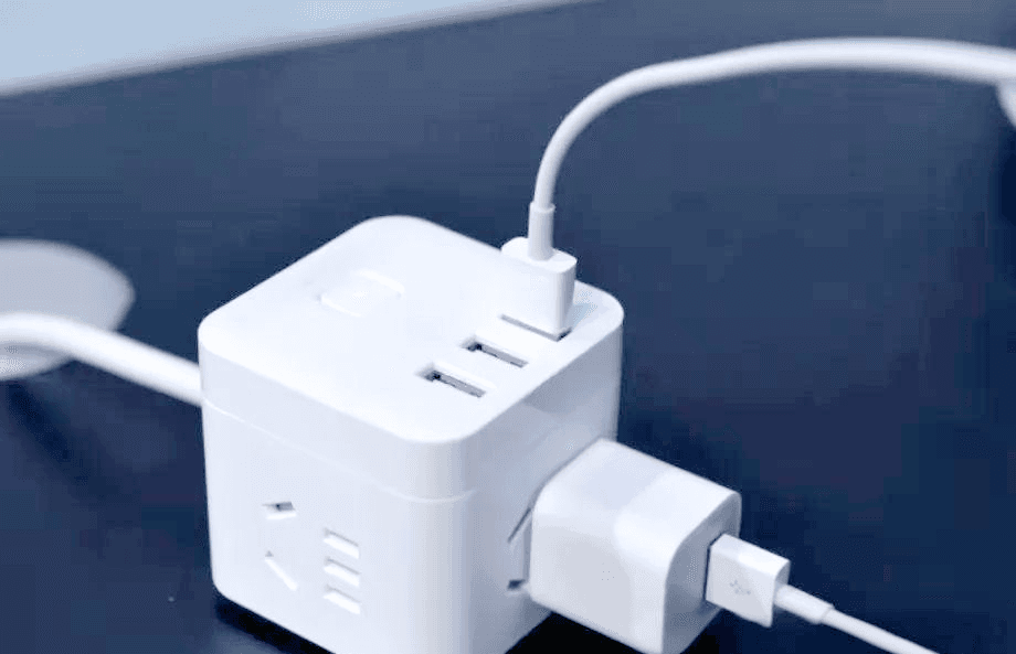 手机充电的误区与正确方式：为何避免边充电边使用？