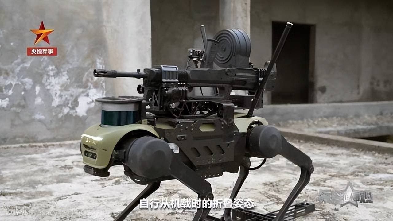 印度阅兵展示机器狗：几米外就有人带着遥控器