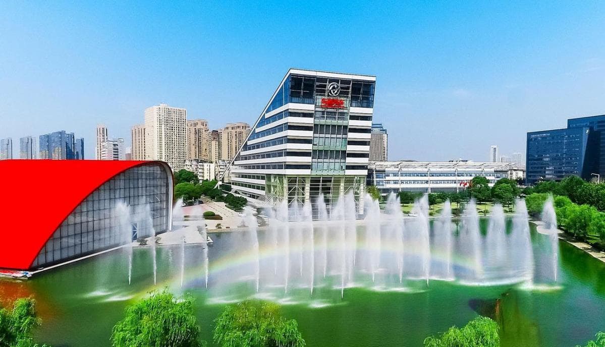 东风汽车聚焦"三个跃迁、一个向新"