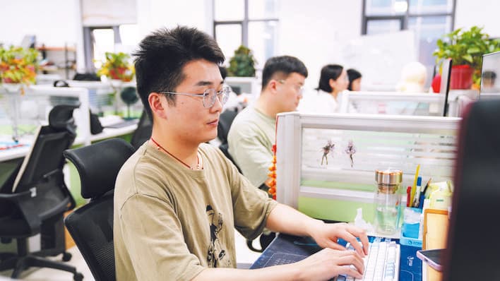 AI训练师：让人工智能更“懂”人类