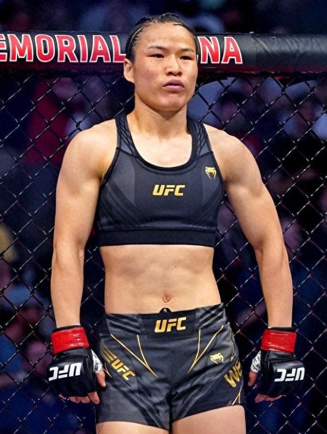 张伟丽：从打工妹到UFC冠军，创造格斗历史的中国力量