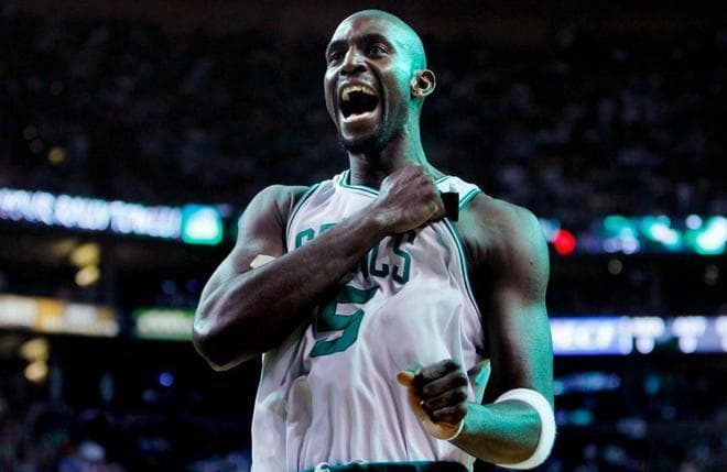 狼王加内特的传奇故事，1届NBA总冠军和NBA历史最全能的前锋之一