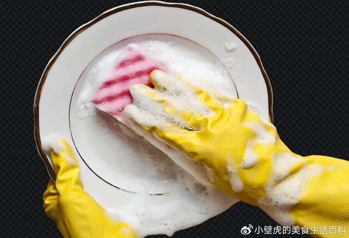 洗碗不当全家遭殃？医生提醒：这些坏习惯可能引发疾病！