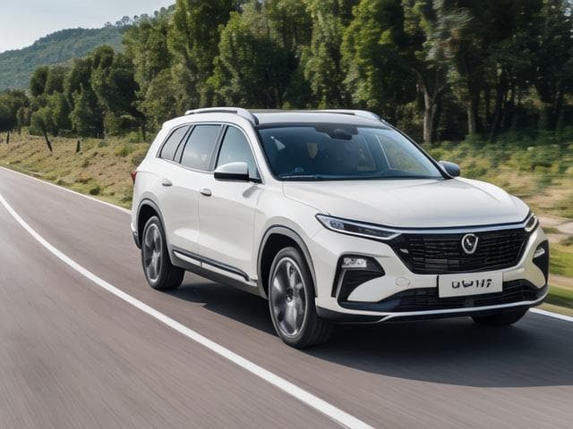 如何选择适合长途自驾游的SUV？关键指标与热门车型对比