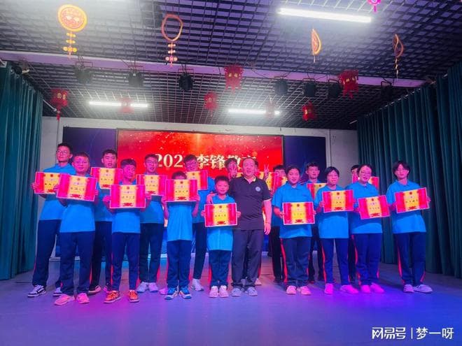 高中生手机依赖怎么办？五大实用建议助力孩子健康成长
