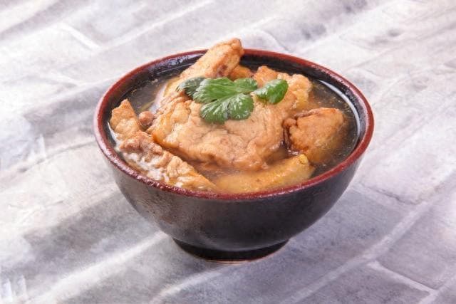 从编织到发酵：揭秘日本传统食品茎绳和味噌的制作秘诀