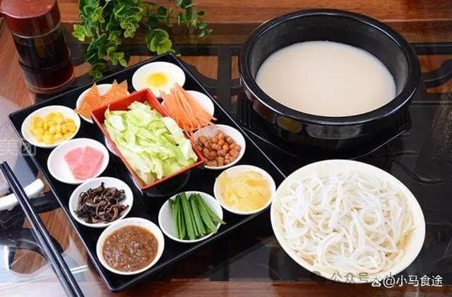 云南十大名面：从过桥米线到小锅米线，每一种都藏着独特故事