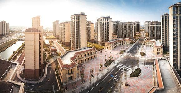 小区外墙和地面停车位所有权归属解析