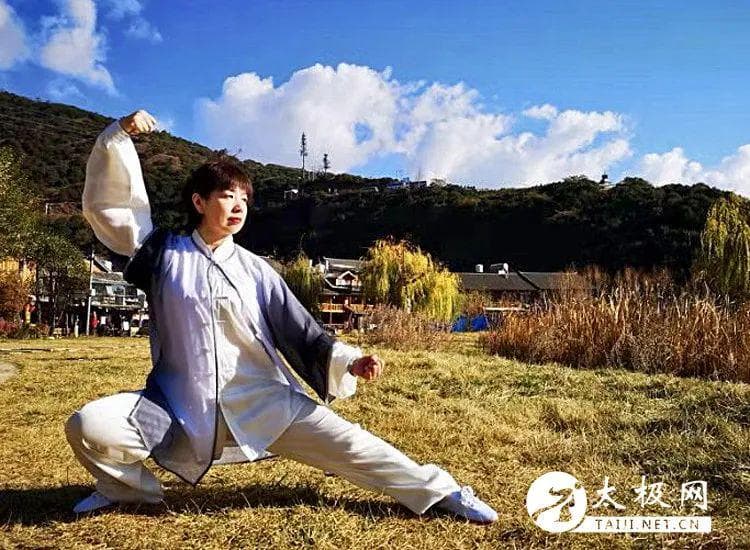 太极拳的"气沉丹田"，换两个字你就明白了