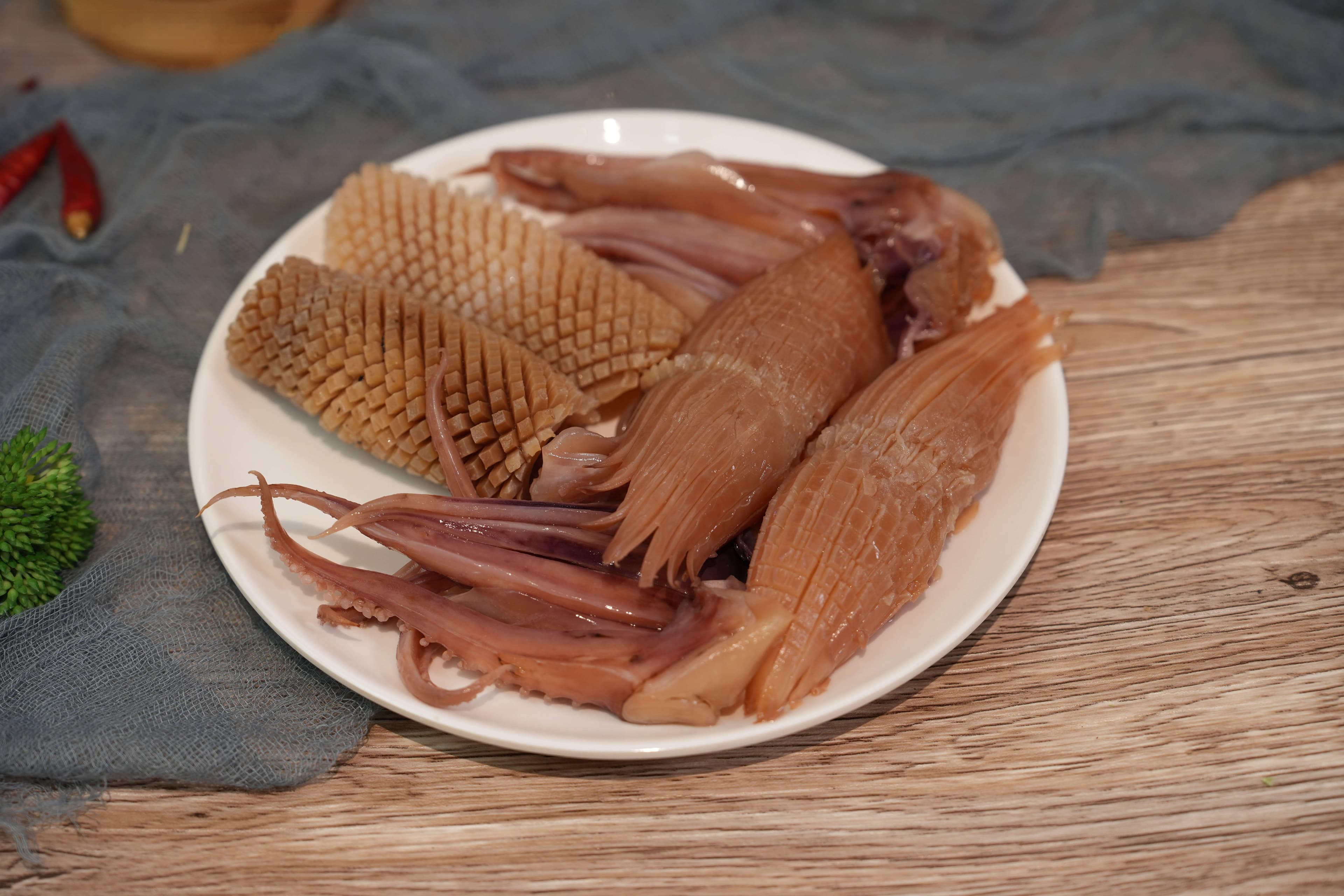 【火锅食材】爽脆鱿鱼，附营养价值，与鱿鱼挑选技巧