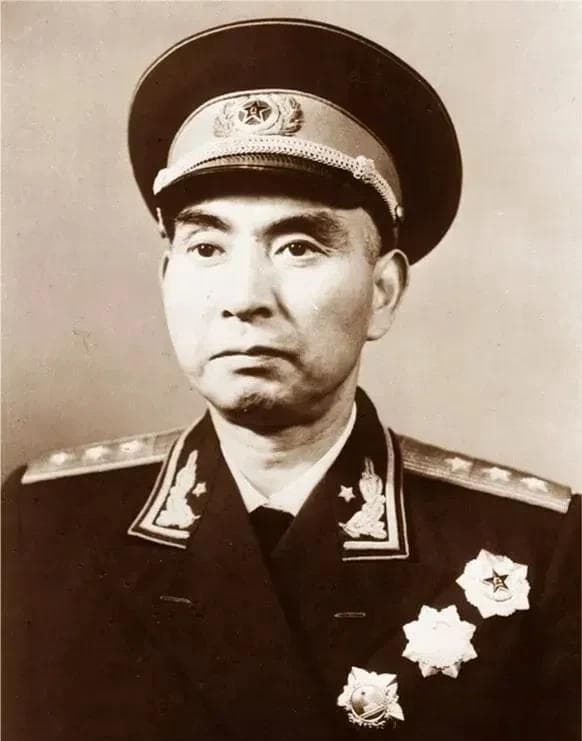 开国将帅中的八位武术高手：从许世友到周恩来