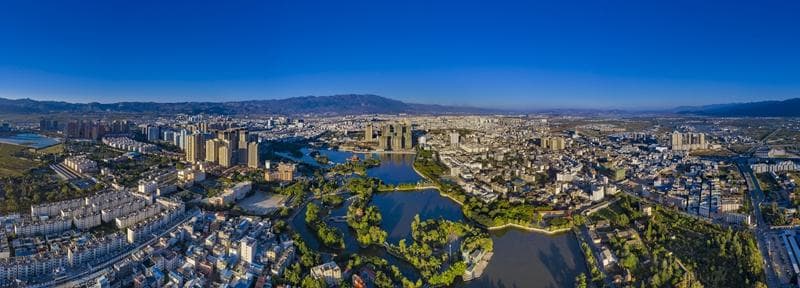 暖冬蒙自：优越气候造就候鸟式康养旅居胜地