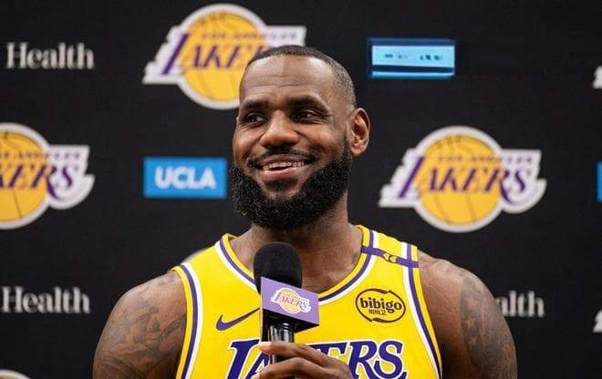 意外！NBA职业生涯前六个赛季数据对比 詹姆斯几乎全面落后东契奇
