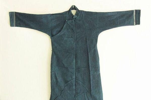 讲相声穿的衣服叫什么？