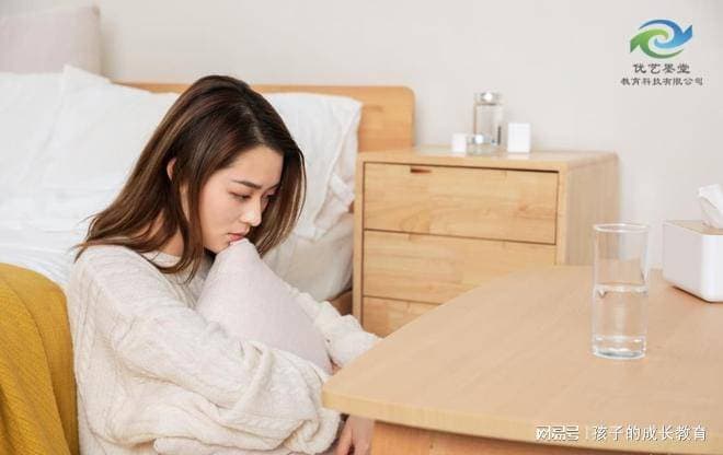 瑜伽与孩子心理健康：帮助抑郁、焦虑的孩子找回从前的自我