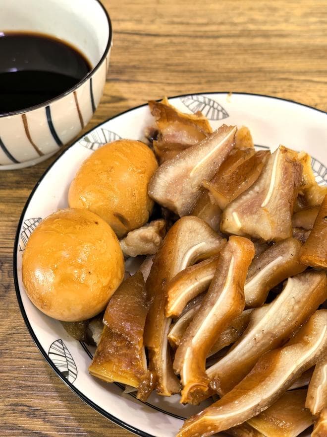 卤猪耳朵：下酒下饭的美味佳肴