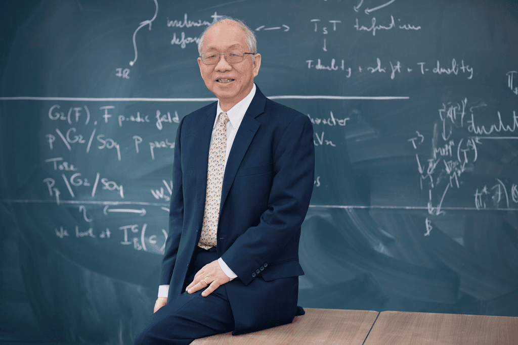从乡野少年到数学巨匠，丘成桐的教育观如何影响中国教育？