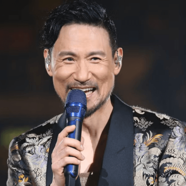 解码张学友的十大魅力：从歌神到斜杠男神的传奇人生
